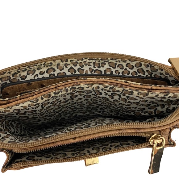 Unbranded Crossbody Gold Chain Purse with Pockets + Zippers - Great Condition - Picture 8 of 9